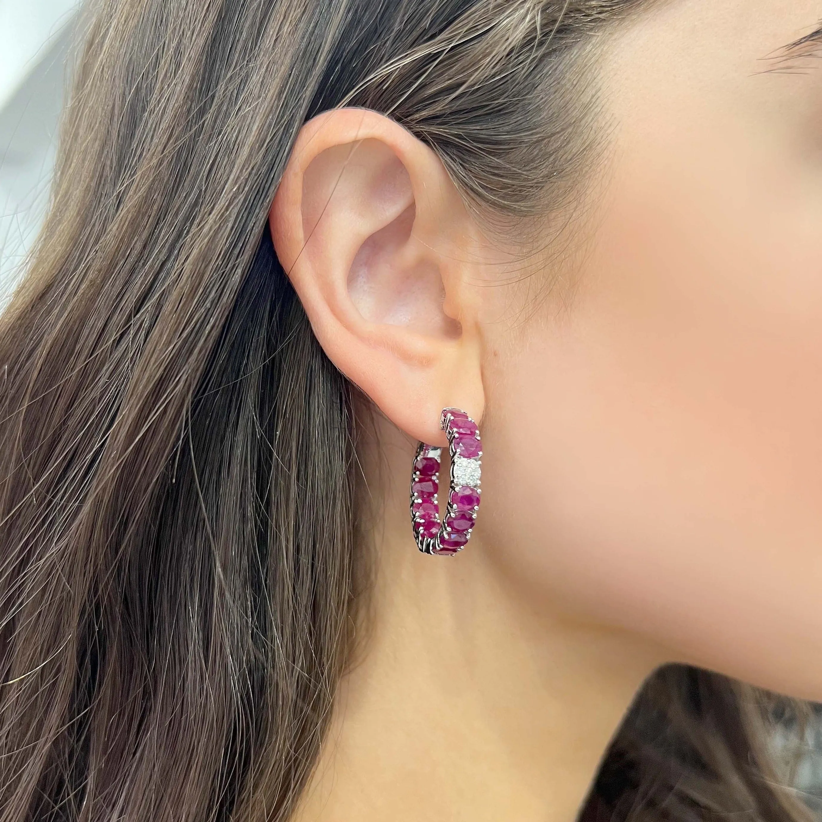 14K GOLD DIAMOND RUBY 1" GWEN HOOPS