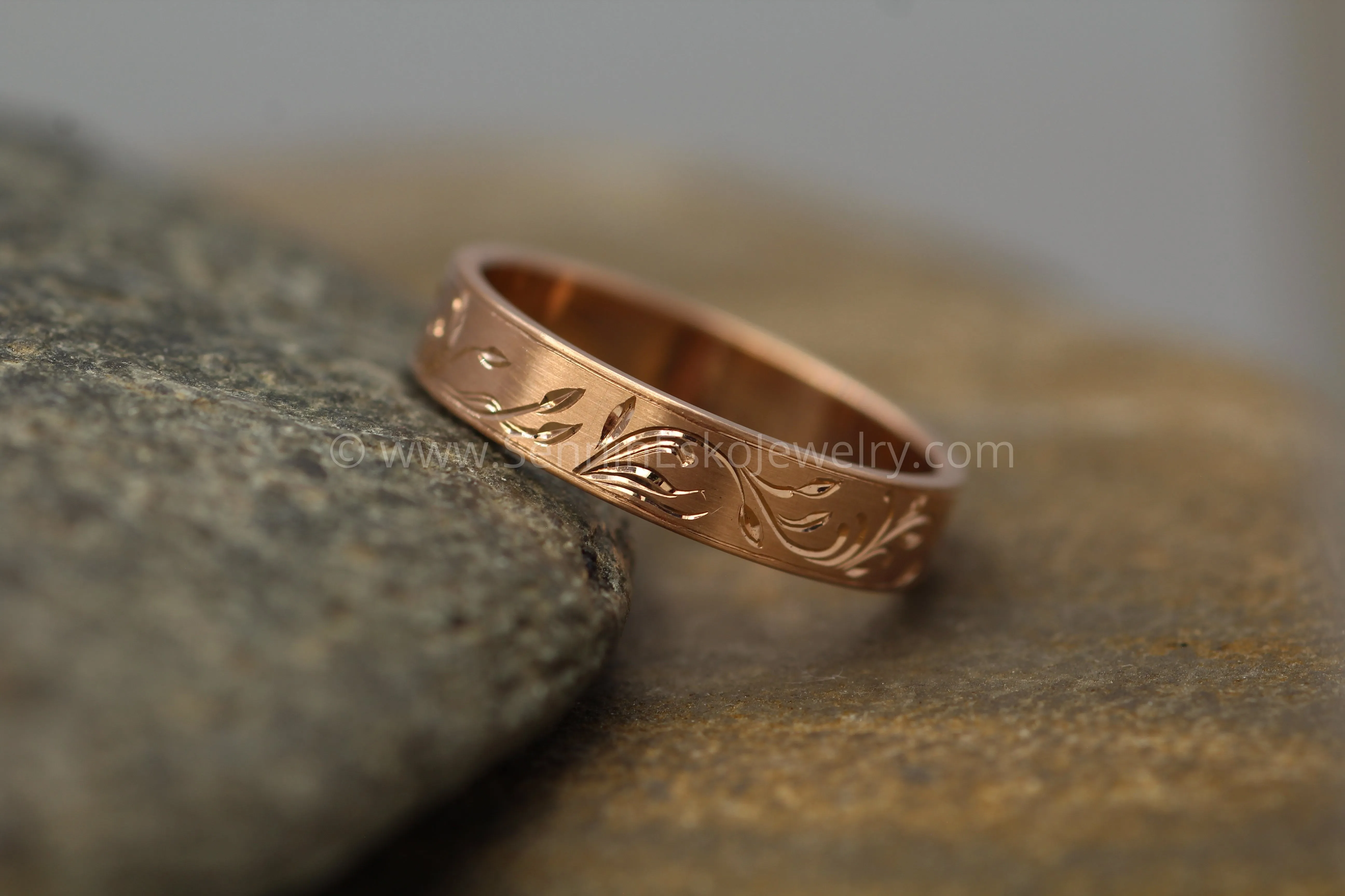 4x1mm Branches and Leaves Ring Variation 1 - 14kt Rose Gold Bright Cut Engraved Band