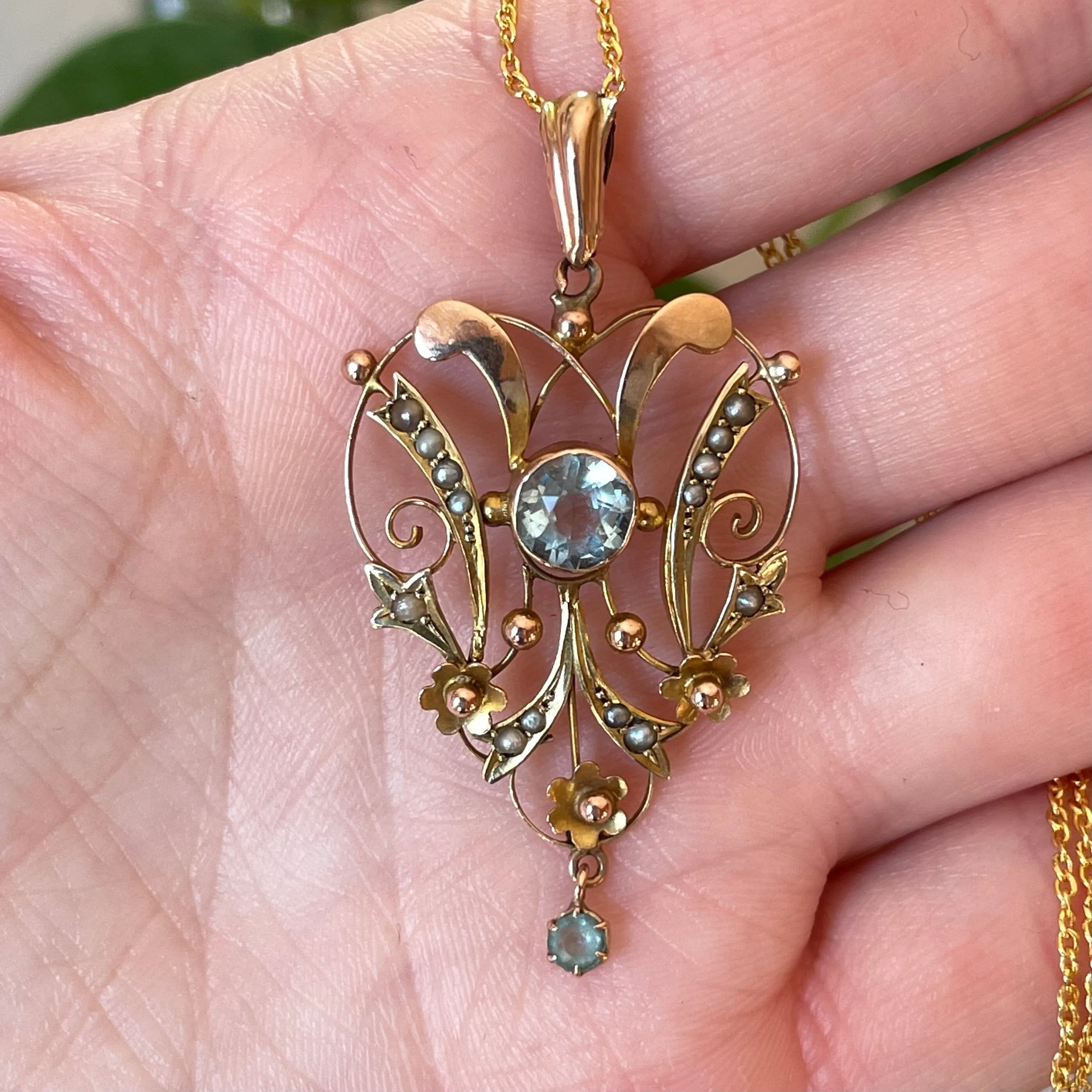 Edwardian Gold Aquamarine Lavaliere Pendant Necklace