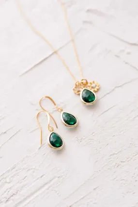 Emerald Green Drop Earrings: Teardrop