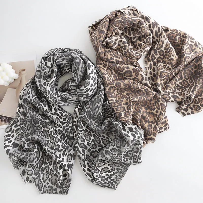 FH23-5082 Leopard print winter scarf