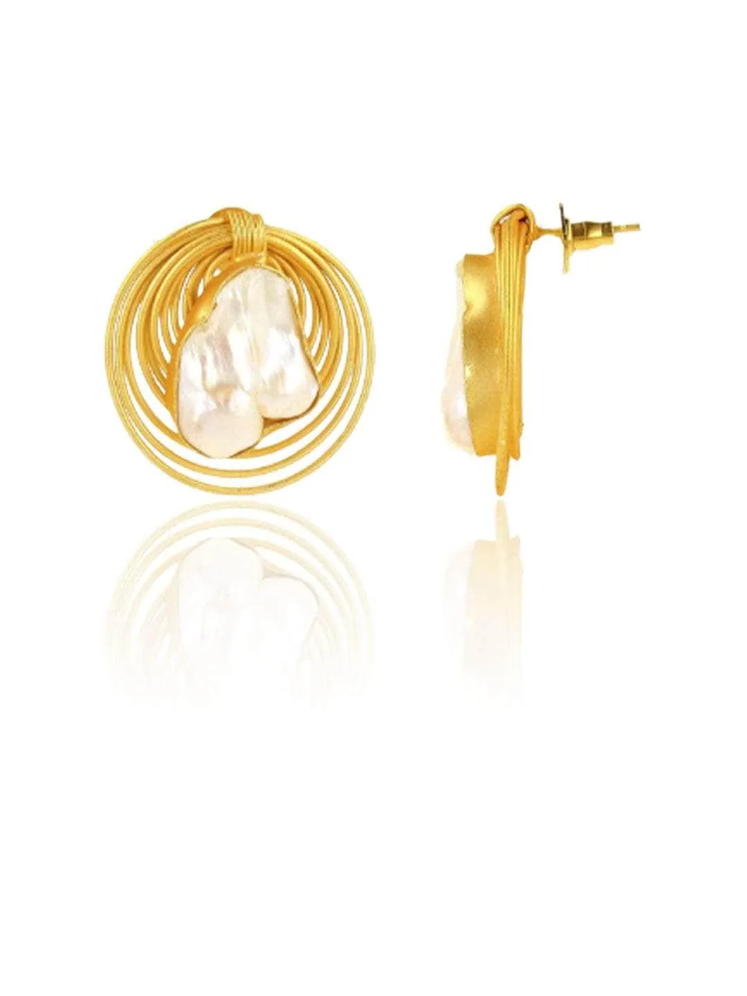 Finesse Pearl Earring