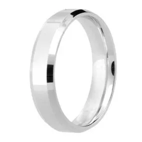 Flat Wedding Band With Bevelled Edge