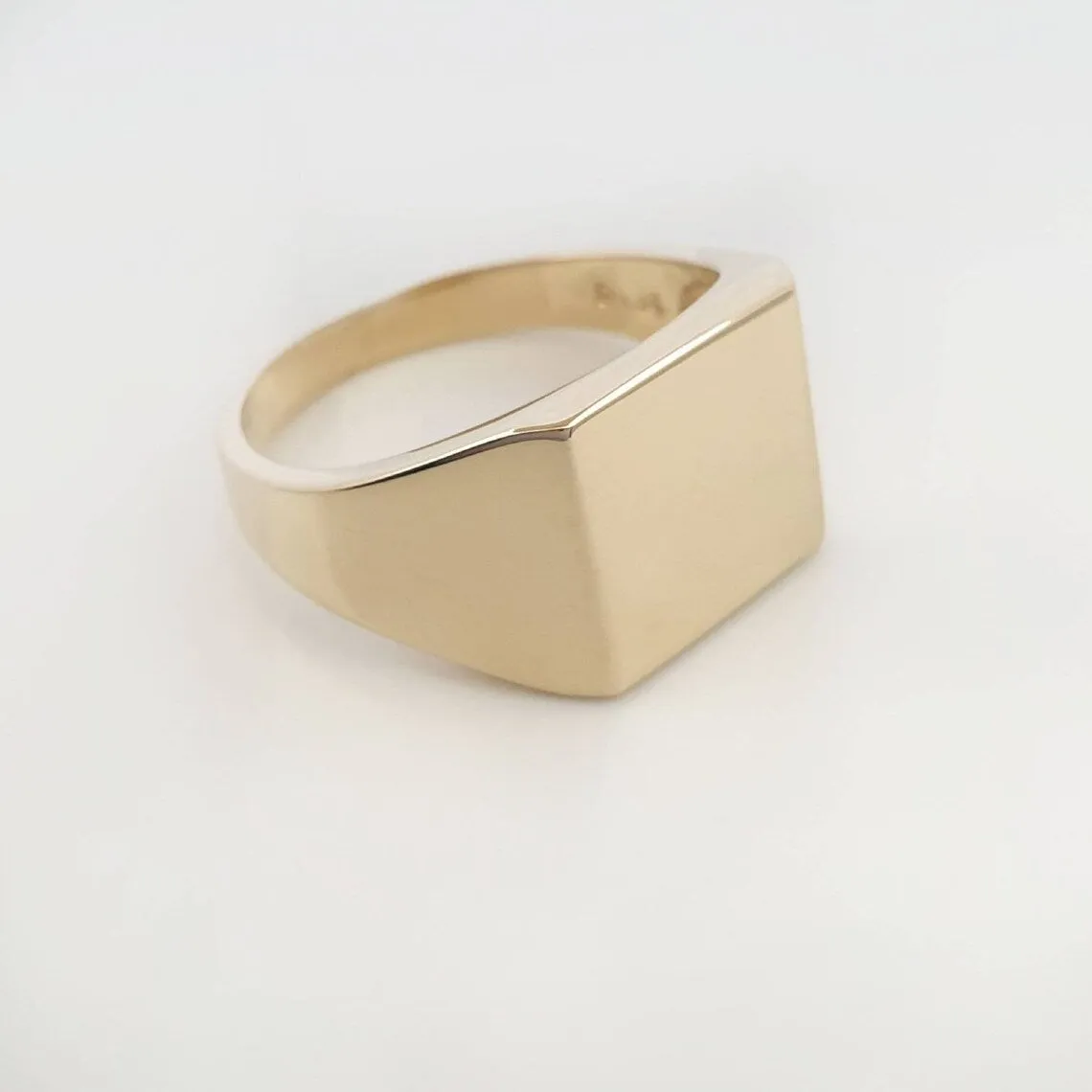 Large square signet Ring