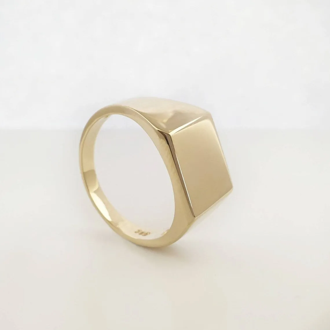 Large square signet Ring