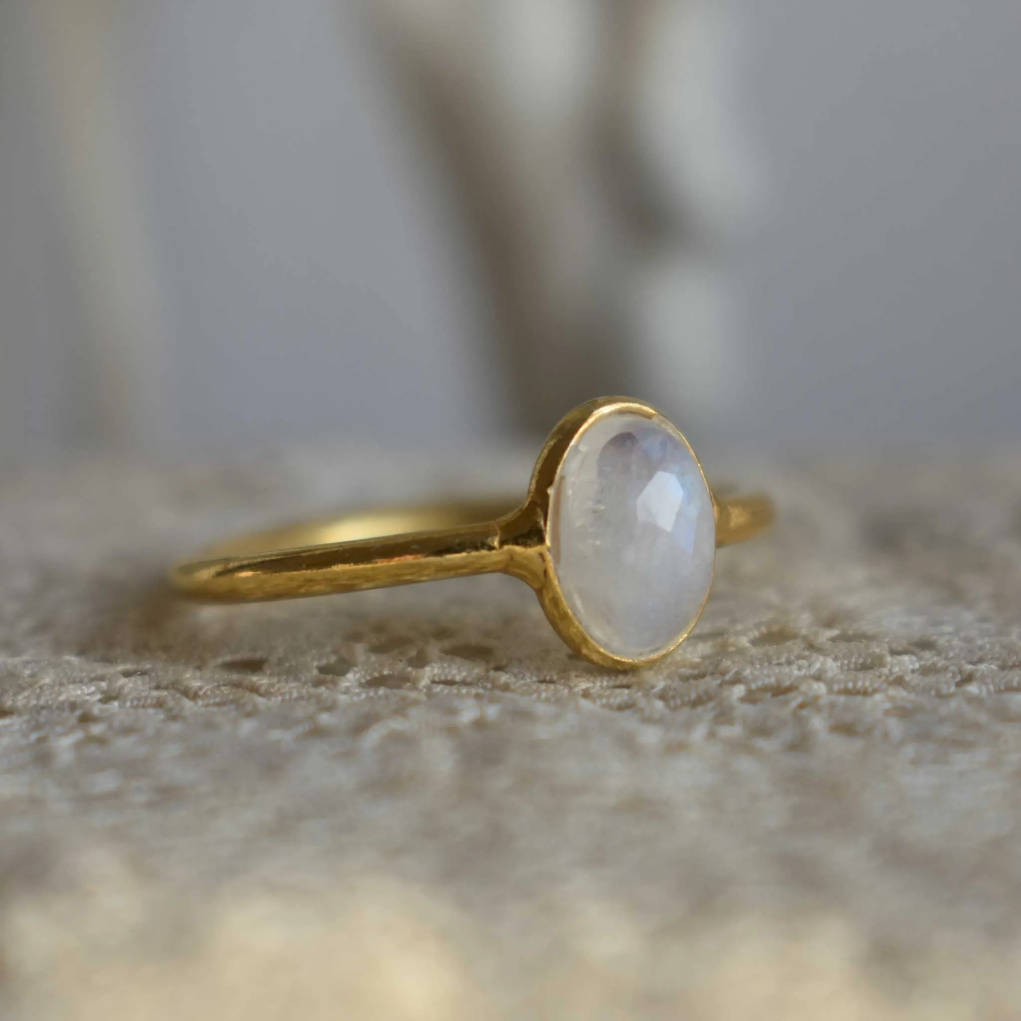 Moonstone | 'laia' Drop ring | 24k Gold-plated