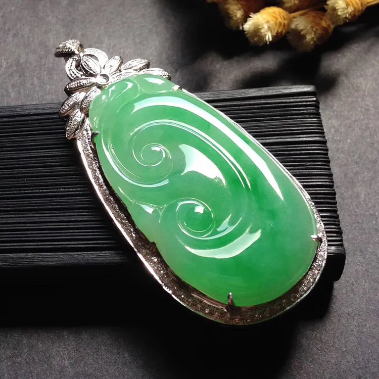 Natural Jade Pendant Jadeite Gold Ruyi Pendant PT407