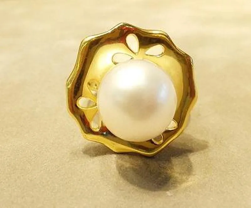 Natural White Pearl Ring