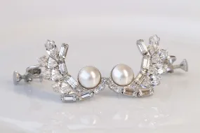 PEARL CLIMBING EARRINGS