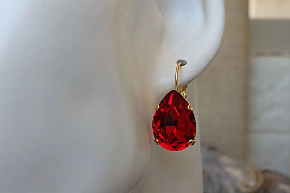 PLAIN RUBY EARRINGS