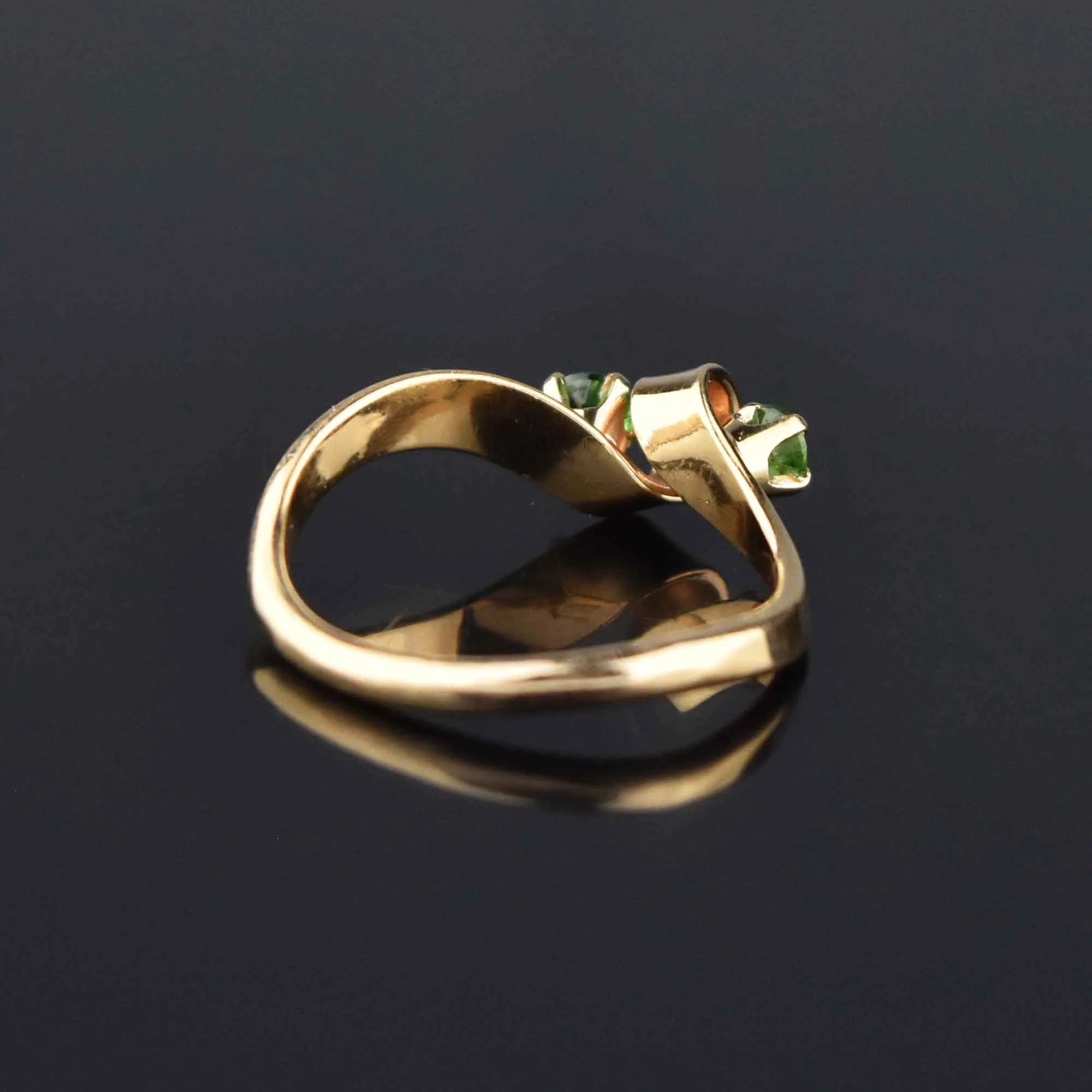 Retro 14K Gold Tsavorite Green Garnet Ring