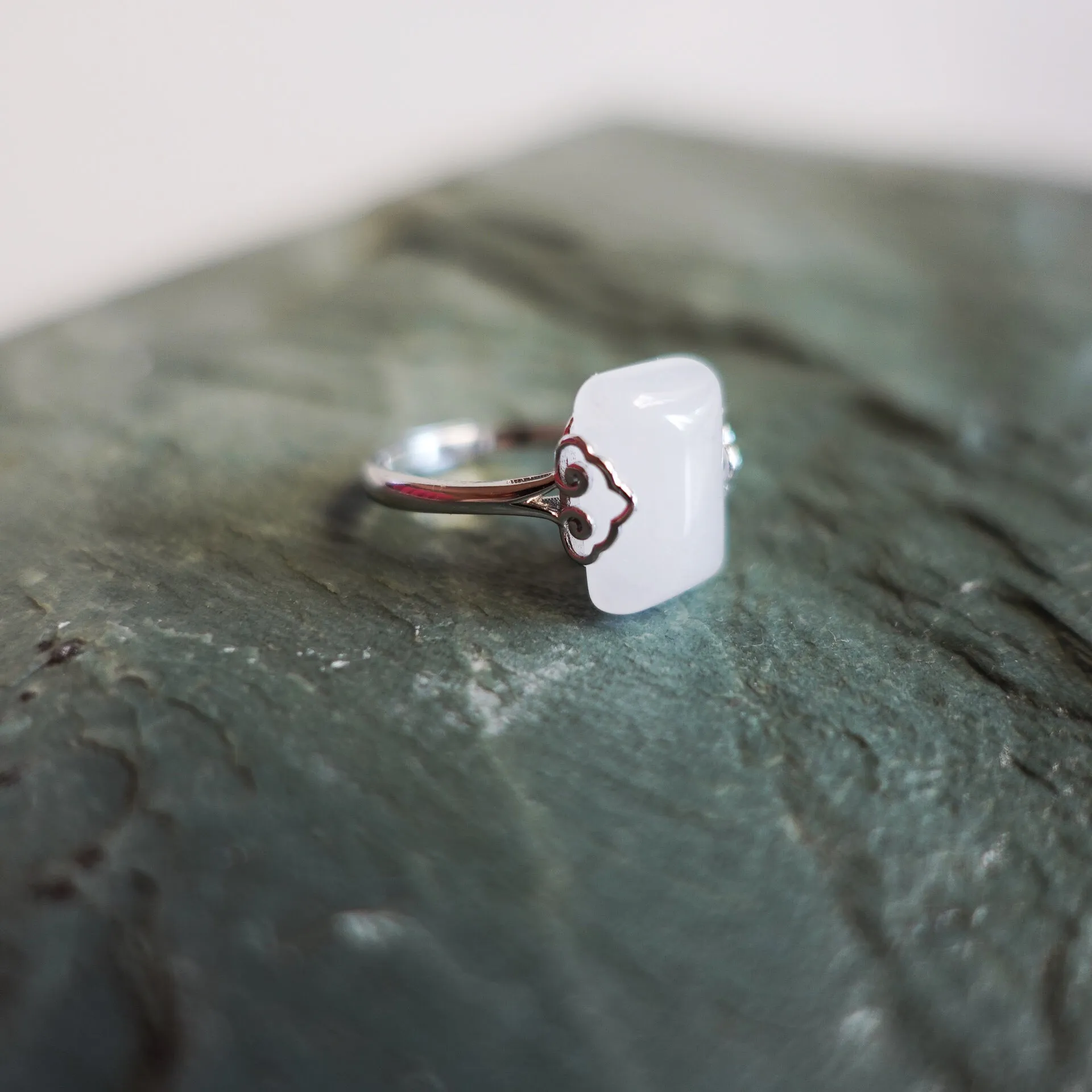 Silver Rectangle White Agate Ring