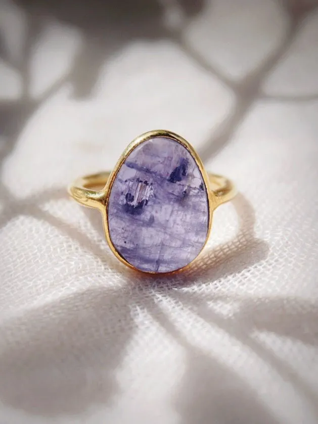 Statement Tanzanite Ring - Kila