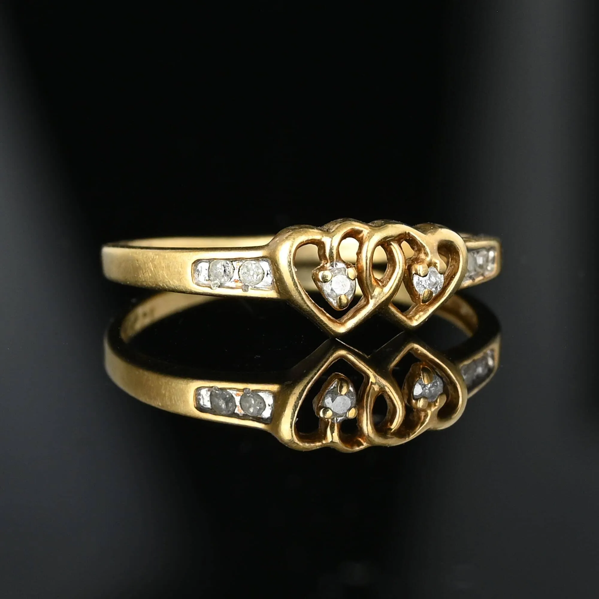 Vintage 10K Gold Diamond Joined Heart Ring