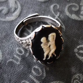 Vintage Zodiac Cameo Ring - Gemini